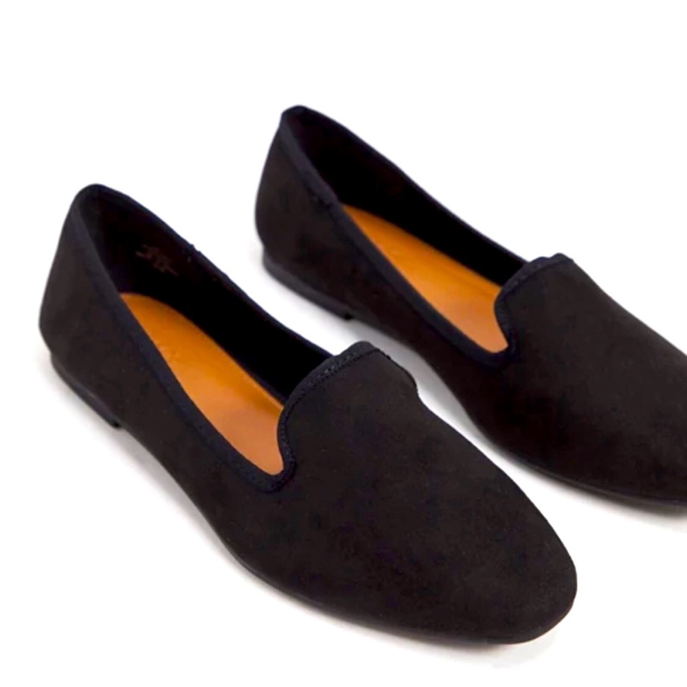 H&M women’s flats in black